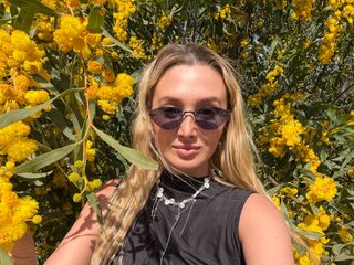 dirty webcam picture DelaineClowerd