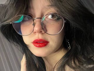 naughty camwhore DeneseBozek