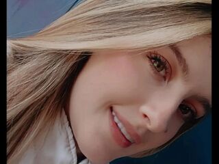 hot cam whore DioneKises