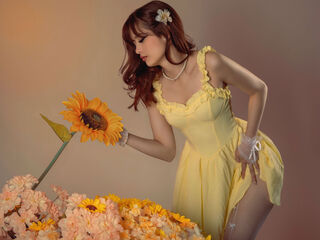 naked camgirl DulceBennet