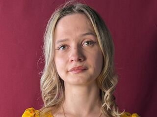 cam girl masturbating with sextoy ElinoreSauder