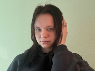 nude webcamgirl photo ElmiraSegala