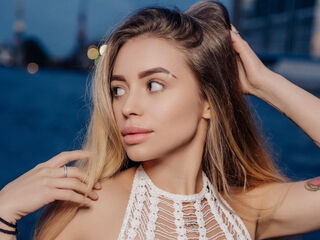 free jasmin sex show EmilyBeverly