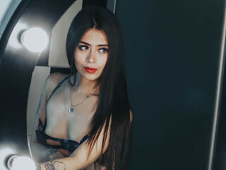 nude webcam EmilyClarkk