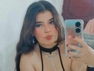 fingering camwhore EmilyEvanzz