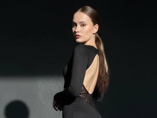 free web cam chat EmilyGiffin