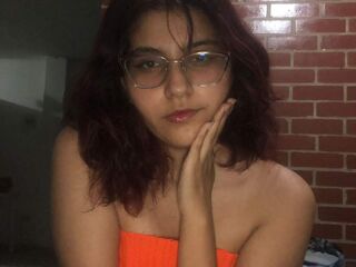 hot naked cam girl EmilyRoar