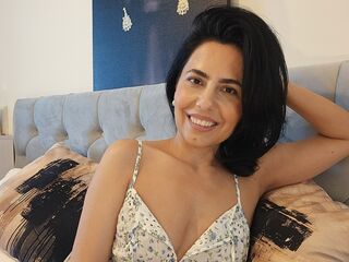 naked cam girl masturbating with dildo EvelineAngeles