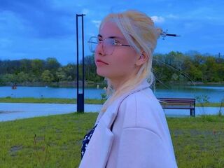 beautiful cam girl FredericaMittag
