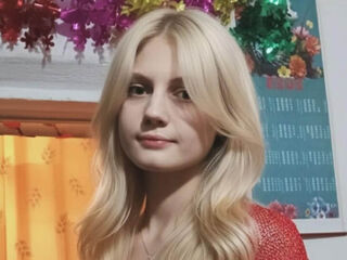 mastubating web cam girl GeorgineAragan