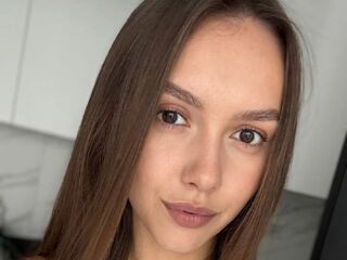 fingering camwhore GeralynSchuck