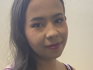 cam girl showing pussy HanaMontenegro