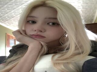 live cam girl IlseSheumaker