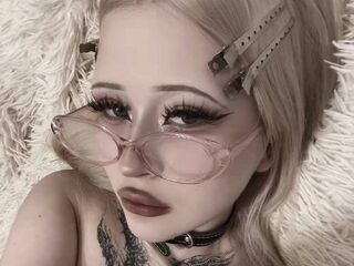naked camgirl masturbating with vibrator IraidaFairleigh