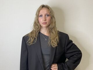 shower cam IrinaVelzeboer