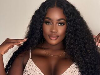 camgirl playing with sextoy IrisDavie