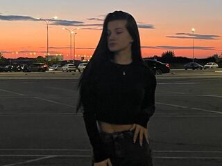 cam girl showing tits JacalynConder