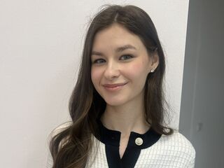 adult video chat JenieHunter