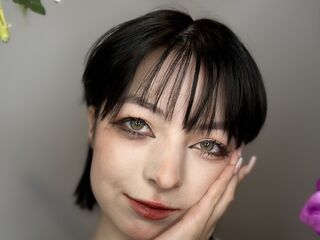 hot cam girl fingering shaved pussy JohannaVig