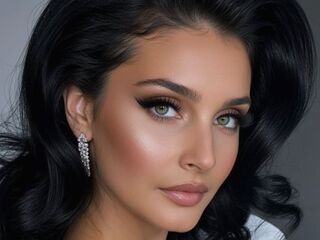 camslut spreading pussy JuliaRhode