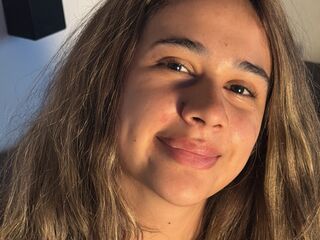 masturbating webcamgirl KathyRinaJones