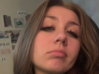 naughty camgirl picture KatiesPiers