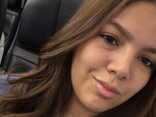 cam girl playing with sextoy KharolGiraldo