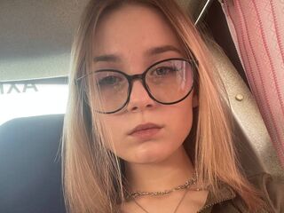 sexy webcamgirl picture KristenMooren