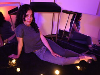 fingering camwhore KyaraLux