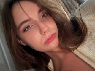 webcamgirl sexchat KyungInguardsen