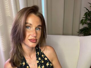 live webcam performer LanaSeam