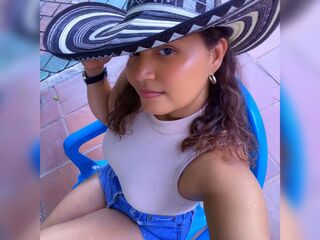 hot cam girl spreading pussy LauraPhol
