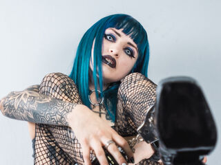 cam girl masturbating with dildo LaurentKirk