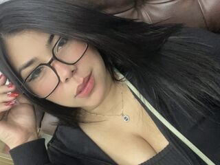 webcamgirl chat room LaylaEvans