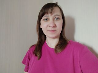 camgirl fingering shaved pussy LenaGolden