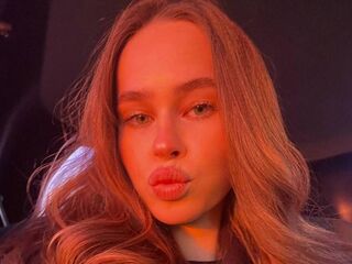 babe webcam LeoneTanton