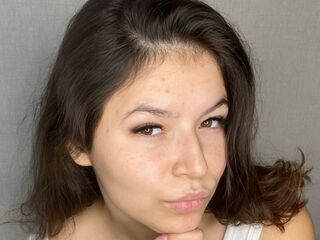 webcamgirl LeslieForest