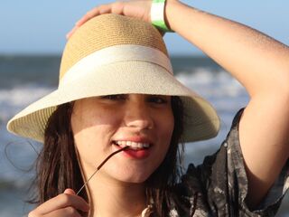 camwhore spreading pussy LexasWorld