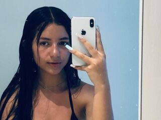 free nude cam LiaJohnnson