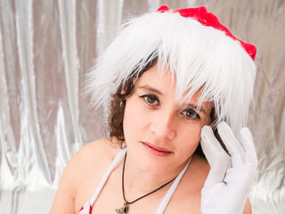 camgirl fingering shaved pussy LiaRobins