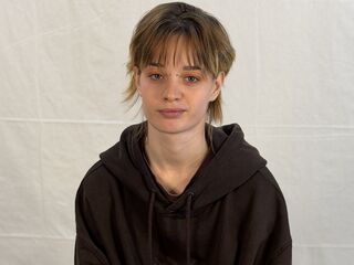 camgirl shaving pussy LindyOestreicher