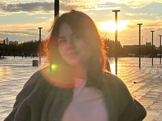 cam girl playing with dildo LisbethSzoc