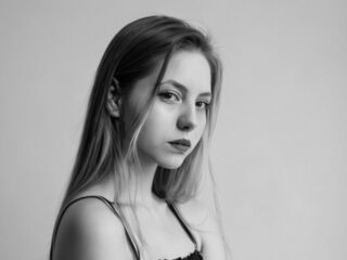 fingering cam girl picture LizbethBulmer