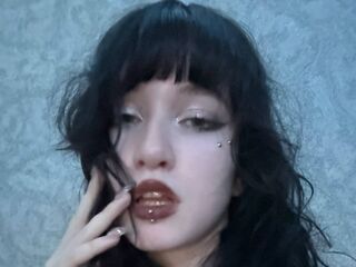 cam slut LouisePerrish