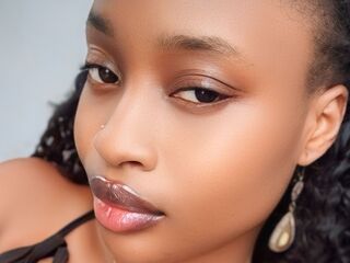 naked cam live LunaSilhouette