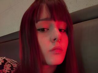 sexy camgirl picture MaeveLith