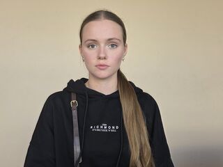 hardcore webcam MargieWiacek