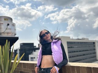 cam slut chat room MarianaGrimm