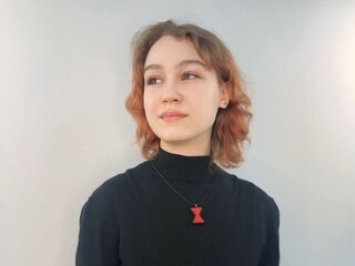 naked girl with webcam masturbating with dildo MeghanInclan