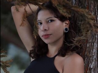 camwhore shaving pussy MelanyVelvet